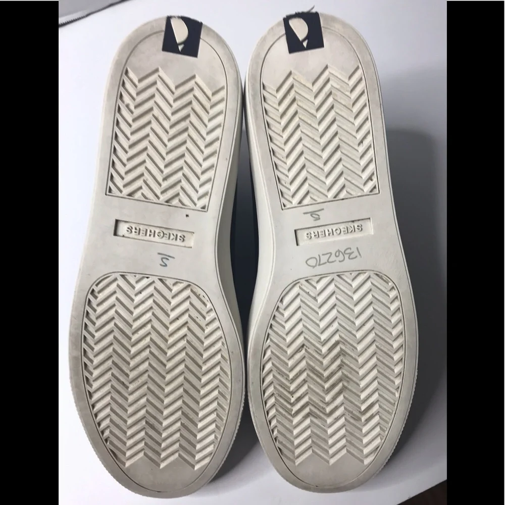 Skechers smooth leather